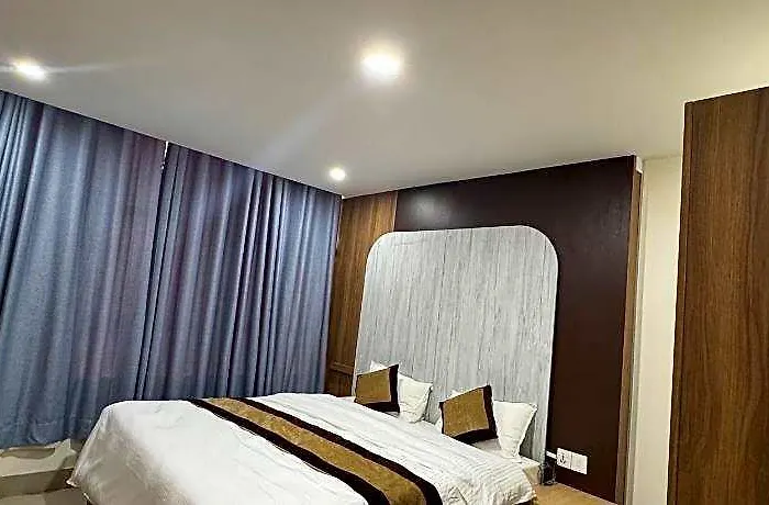 Hotel Homotel International